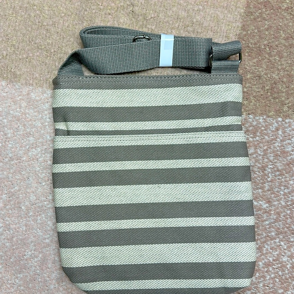 Thirty-one organizing shoulder bag/ look at the matching items in my closet :)